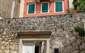 Apartment Coastal Villa Makarska