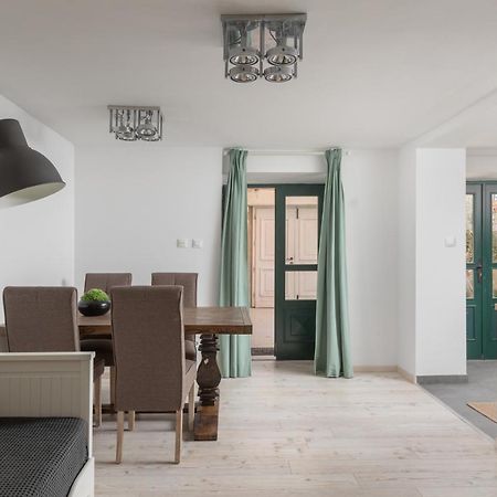 Apartment Coastal Villa Makarska Exterior foto