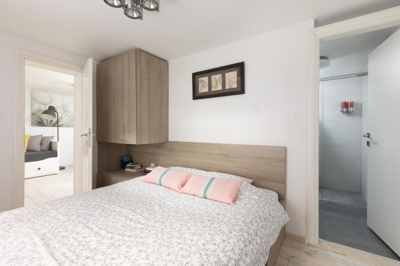 Apartment Coastal Villa Makarska Exterior foto